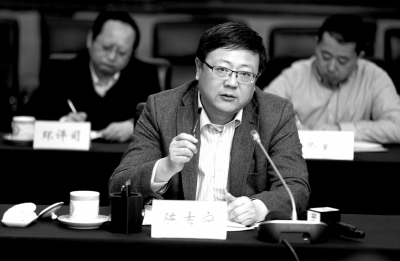 环保部长陈吉宁:过去环保执法过松过软,今后要让守法成为常态